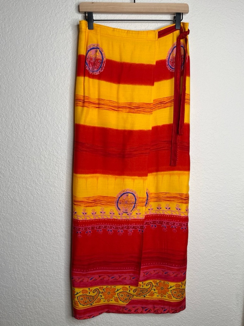 Sarong Wrap Skirt Cover Up One Size Rayon Kontiki Maui Tie-Dye Coastal Beach